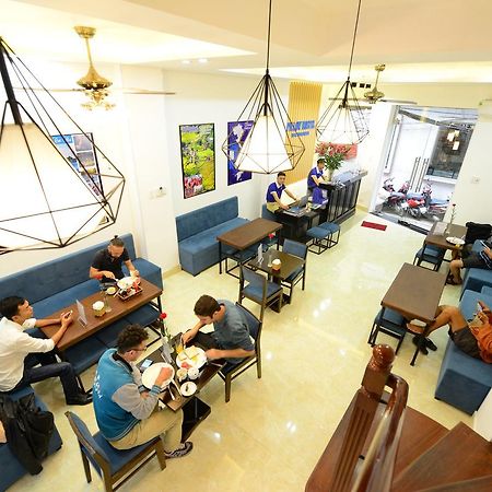 Pillow Backpacker Hostel (Adults Only) Hanoi Exteriör bild