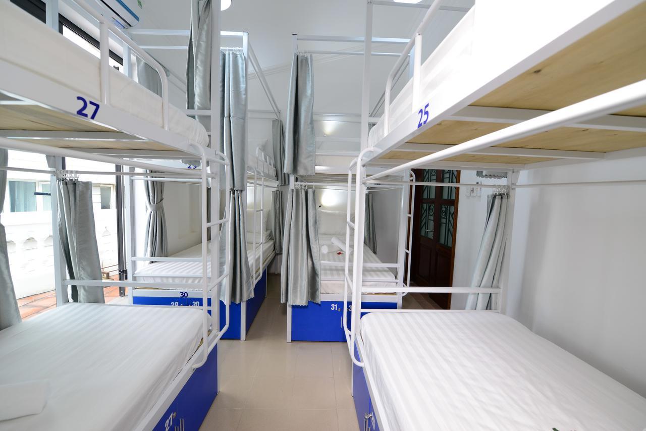 Pillow Backpacker Hostel (Adults Only) Hanoi Exteriör bild