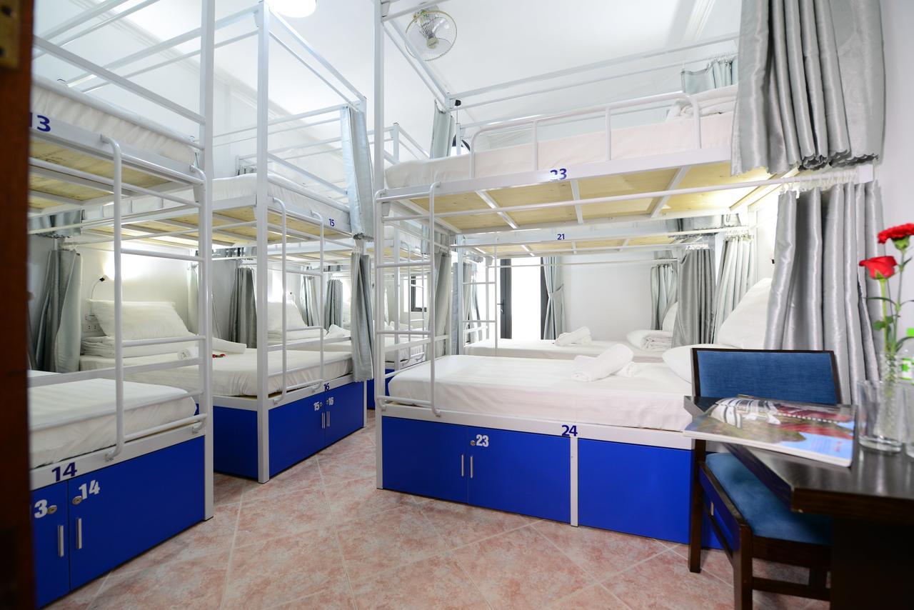 Pillow Backpacker Hostel (Adults Only) Hanoi Exteriör bild