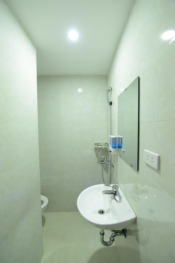 Pillow Backpacker Hostel (Adults Only) Hanoi Exteriör bild