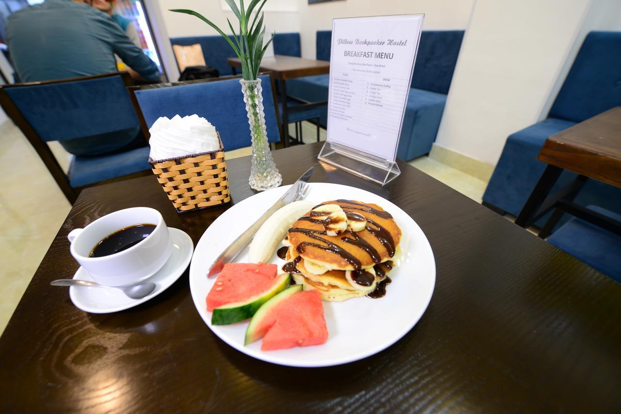 Pillow Backpacker Hostel (Adults Only) Hanoi Exteriör bild