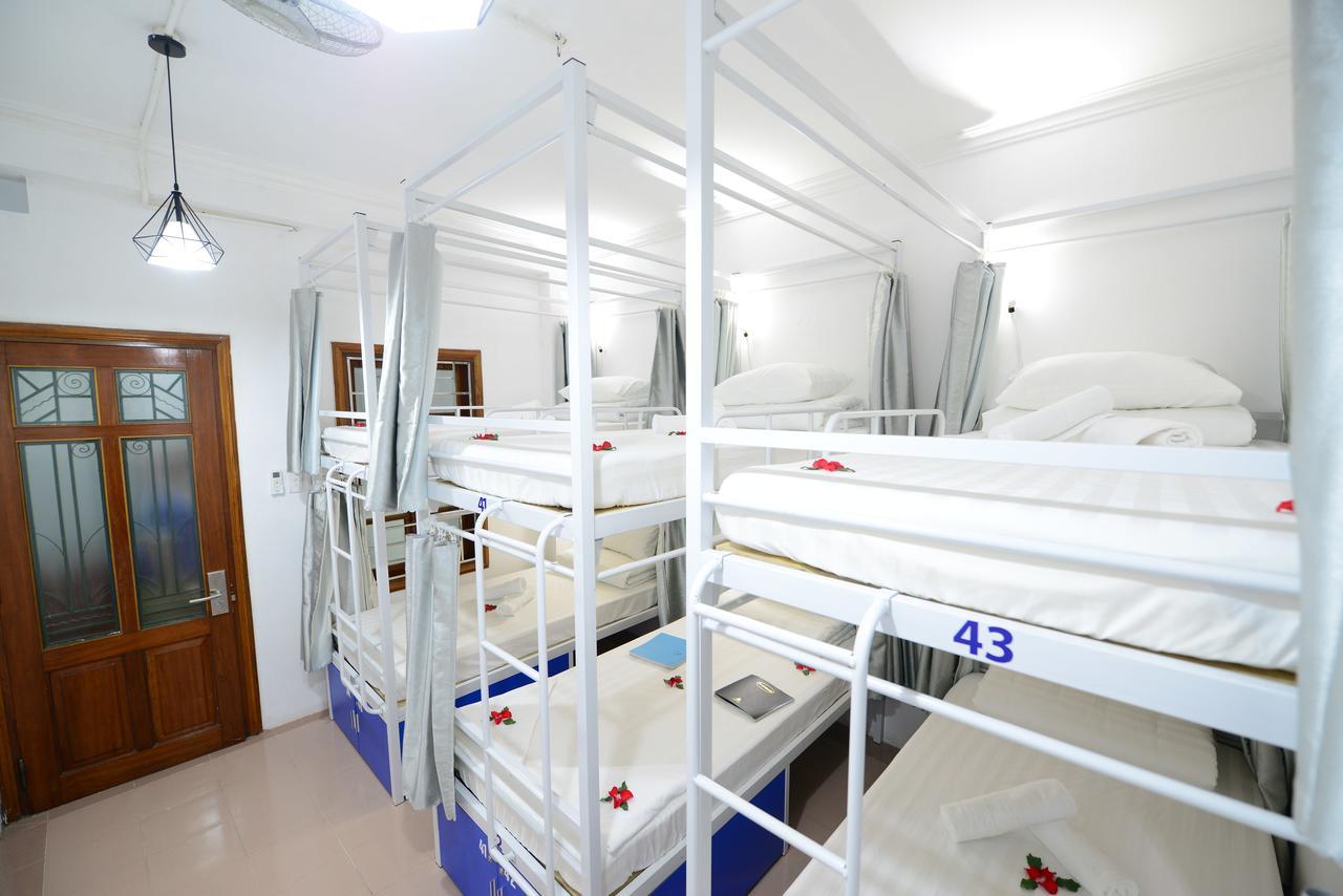 Pillow Backpacker Hostel (Adults Only) Hanoi Exteriör bild