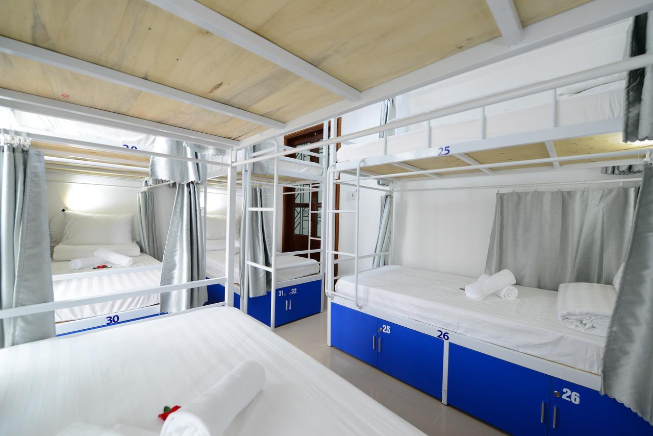 Pillow Backpacker Hostel (Adults Only) Hanoi Exteriör bild
