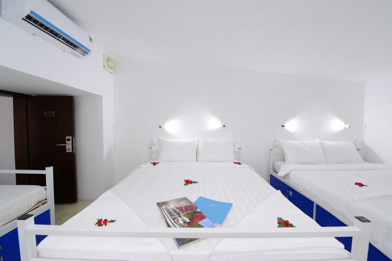 Pillow Backpacker Hostel (Adults Only) Hanoi Exteriör bild